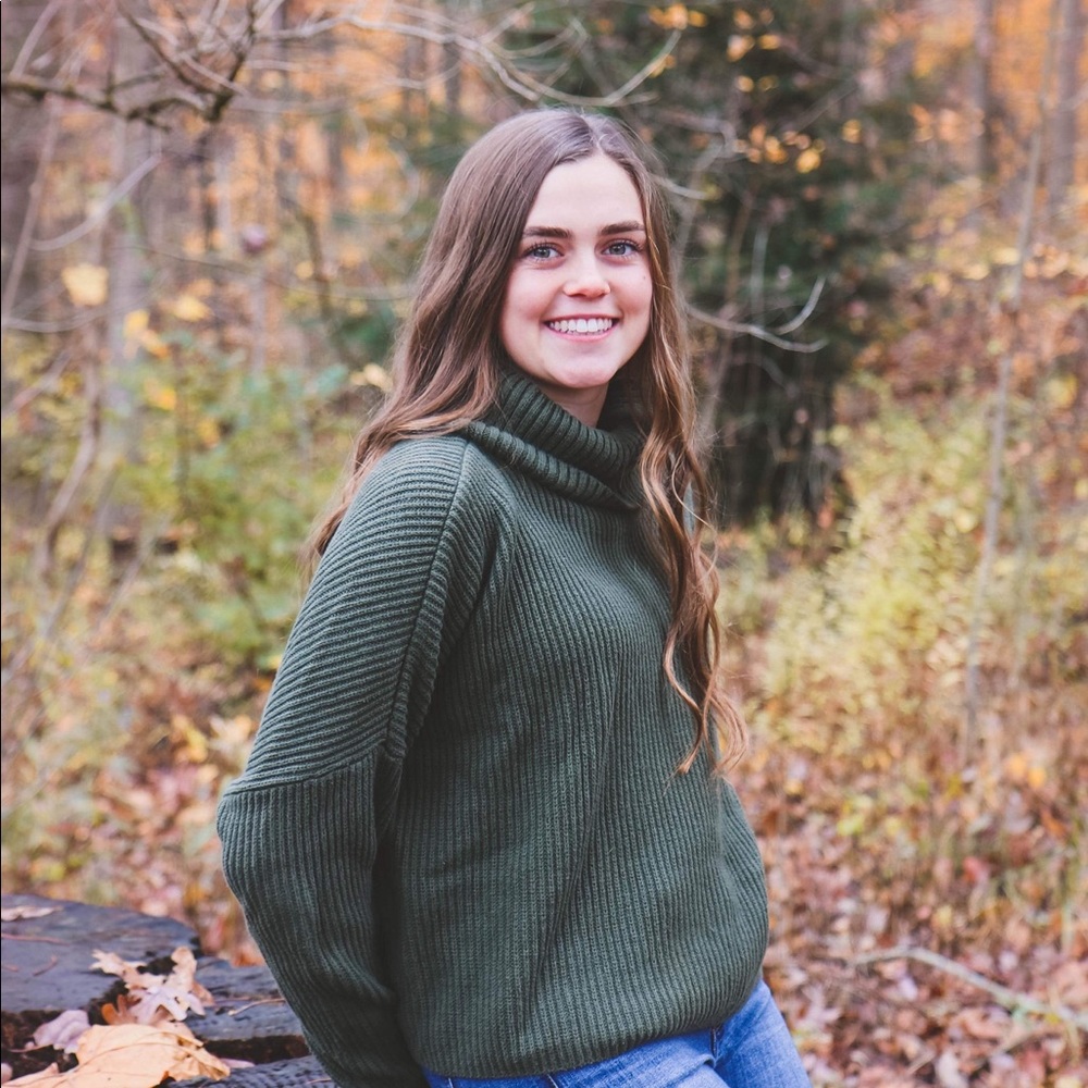 Meet your Posher, Nicole